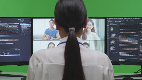 코딩하는 동안 비디오 통화에서