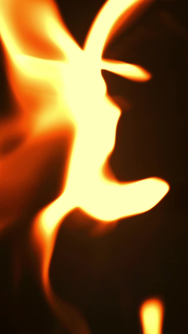 Forme di luce astratte arancioni e gialle fluide
