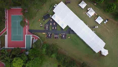 vista aérea de la celebración de la recepción de la boda