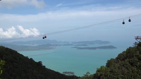 Straße-Von-Malakka-Hinter-Seilbahnen-Auf-Dem-Berg-Langkawi-In-Malaysia