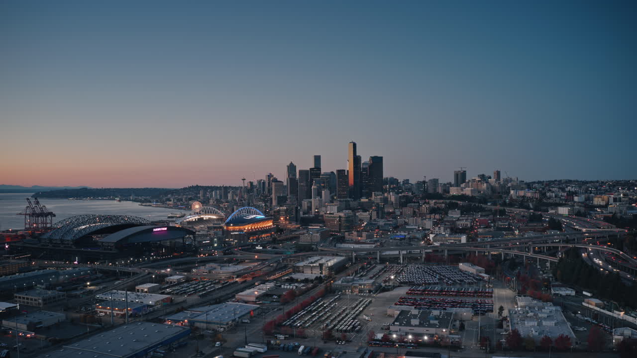 Aerial Hyperlapse of downtown Seattle during the sunset | Premium Stock ...