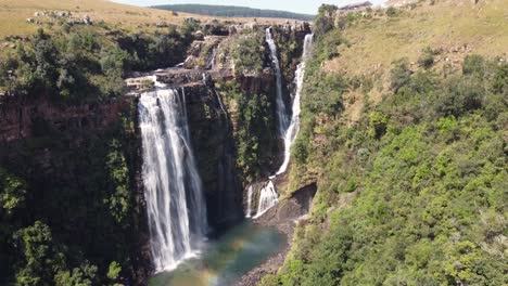 Aerial-View-Of-Epic-Waterfall-Cascading-Down-At-Drakensberg-,-South-Africa