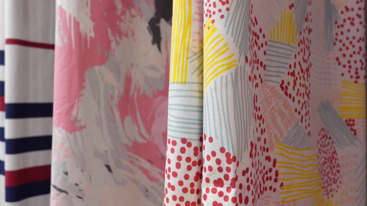 다채로운 직물 패턴의 클로즈업