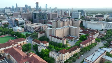 Universidad-De-Texas-En-Austin