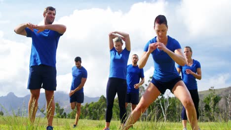 fit people exercising in boot camp 4k