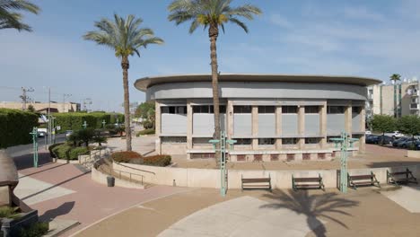 Old-Culture-Center-At-Netivot-City,-Israel