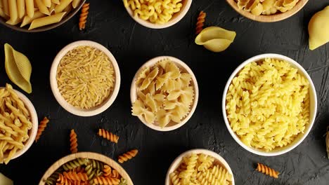 Top-view-of-pasta-in-bowls