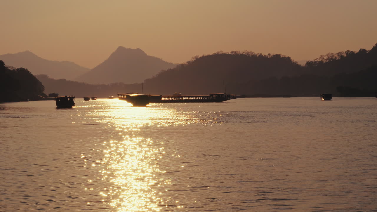 Sunset River Cruise with Boats