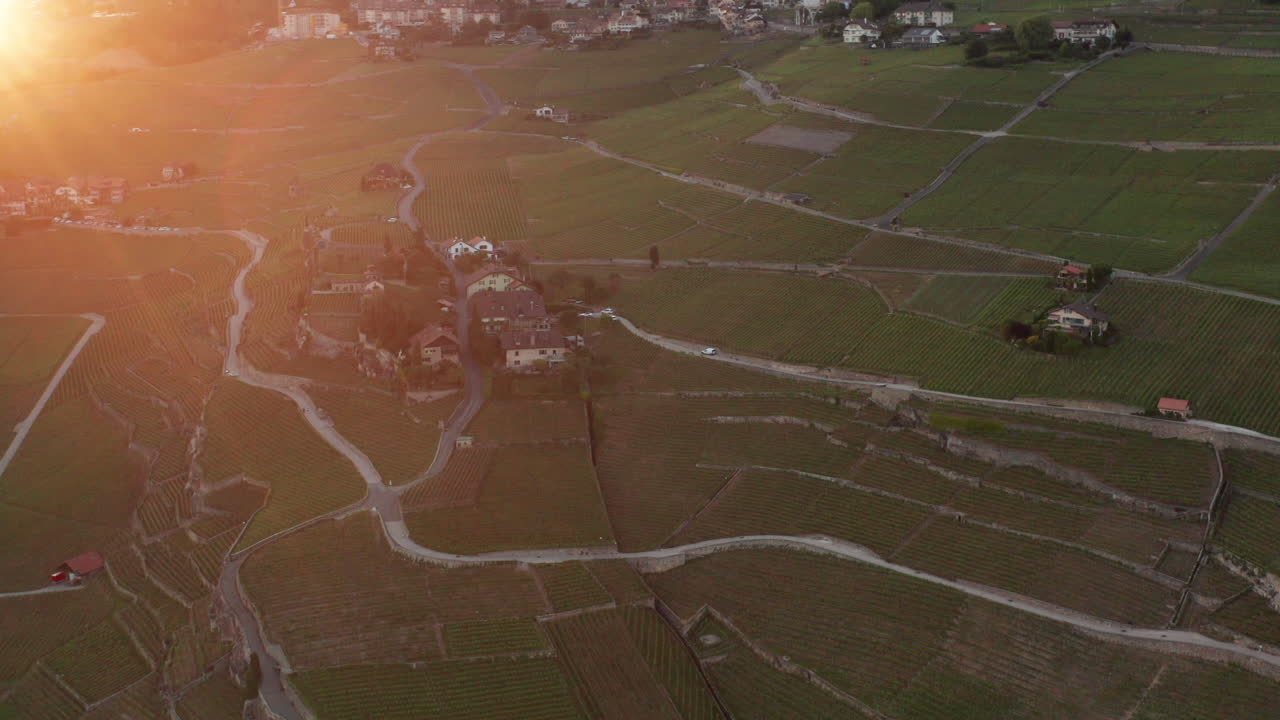 антенна с красивой швейцарской сельской местностью