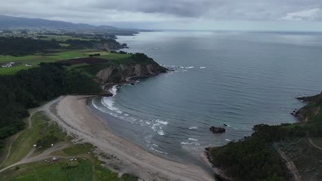 Cueva,-Playa-España-Drone,-Vista-Aérea