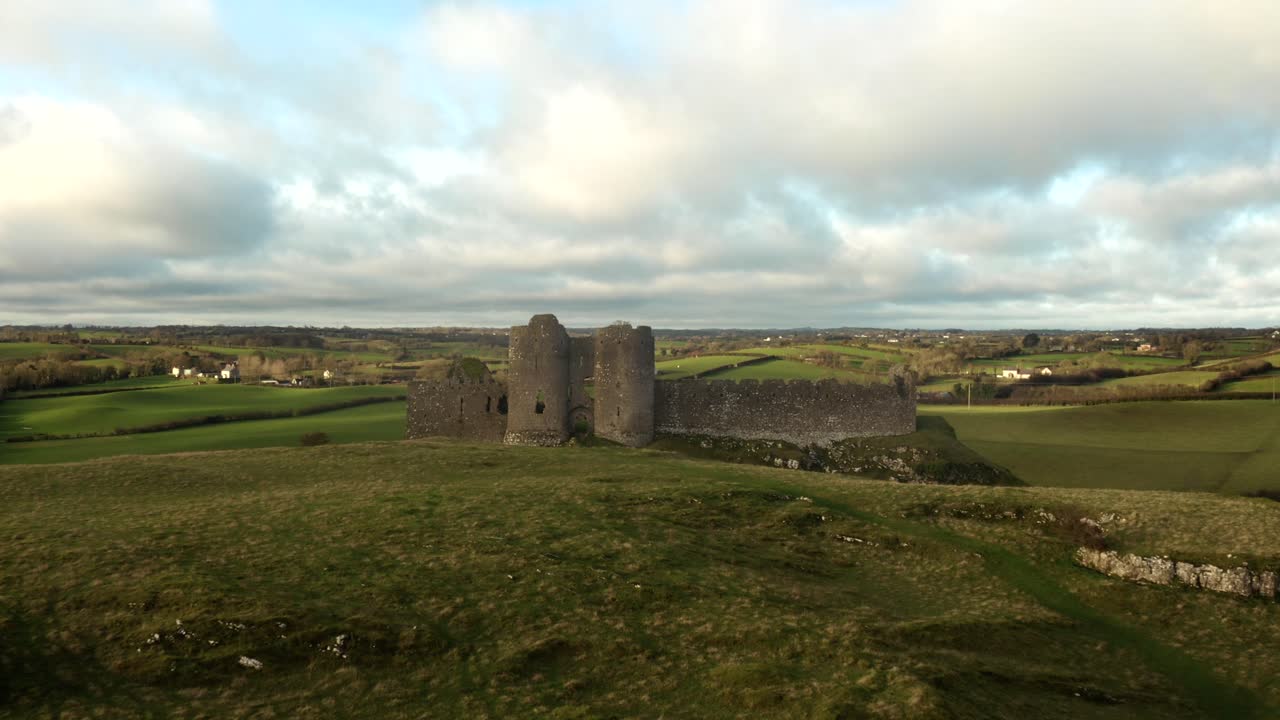 Castle Roche, Louth, Ireland, Drone, Slow Push Forward