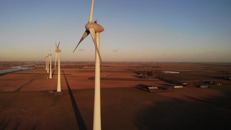 Vista-Aérea:-Turbina-Eólica-En-Un-Paisaje