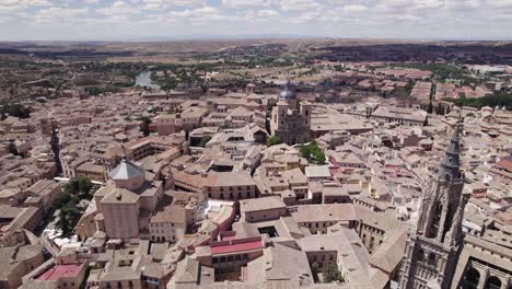 High-angle-aerial-cityscape-view-over-Toledo-in-Spain,-UNESCO-World-Heritage