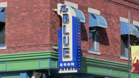 the blue room music club in kansas city 3