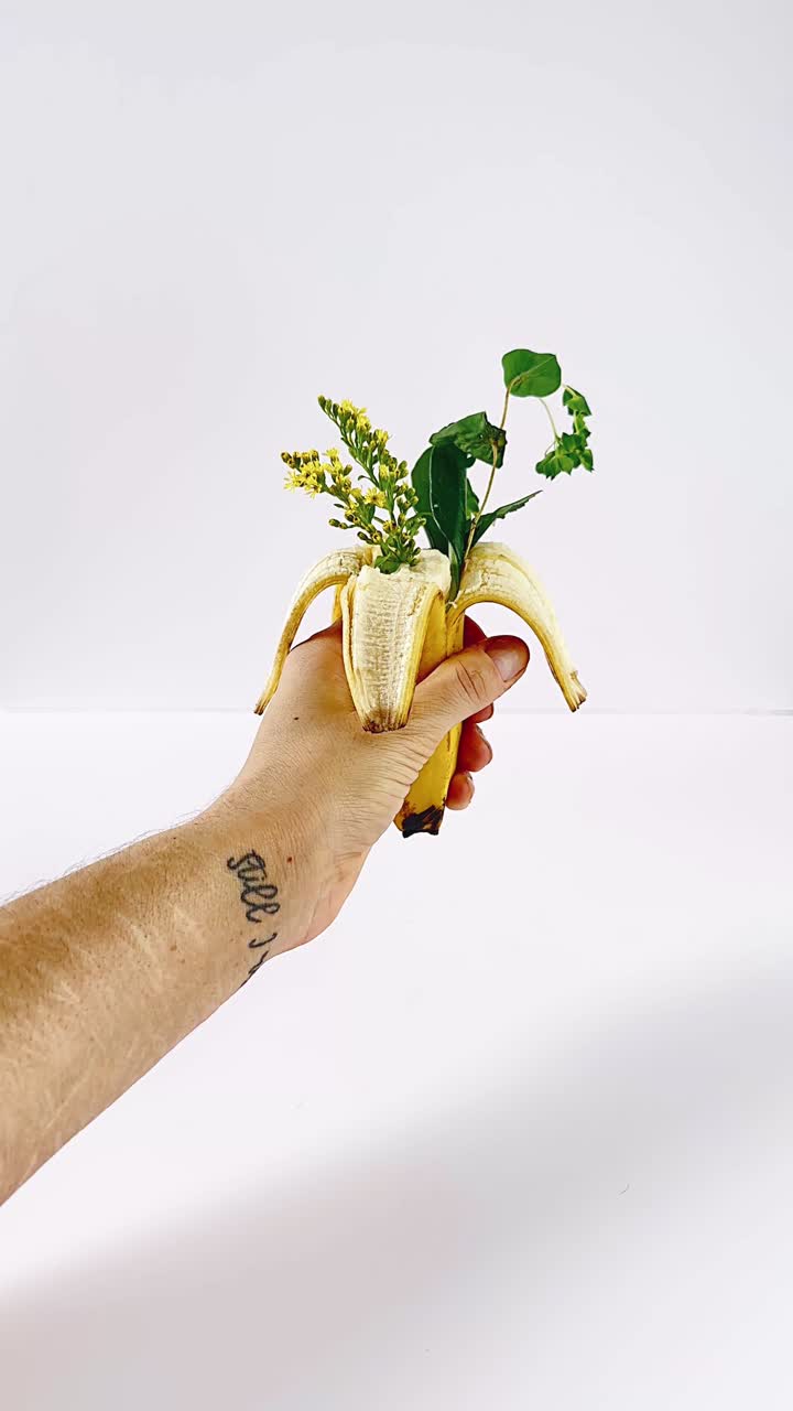 Banana Floral Arrangement in Hand