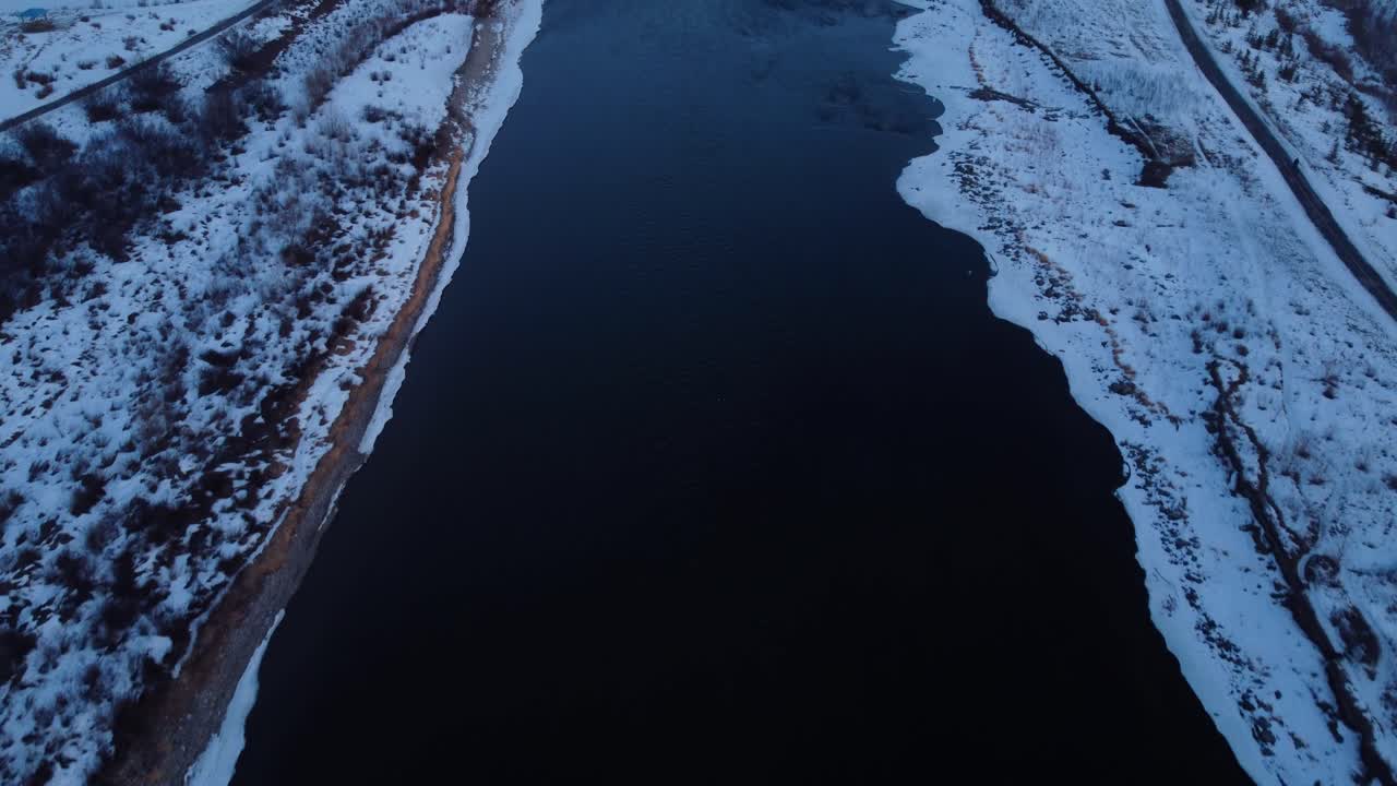 Veduta aerea di un paese delle meraviglie invernali in Alberta
