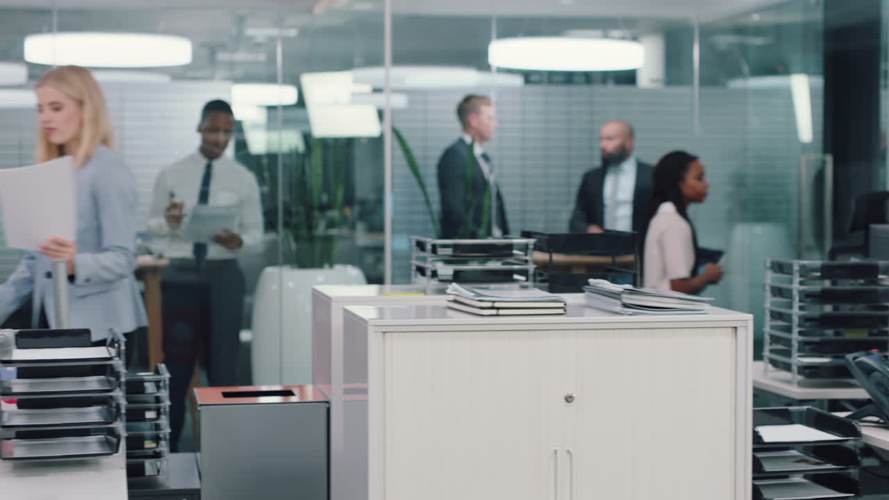 코워킹, 바쁜 사업가 여성 전화