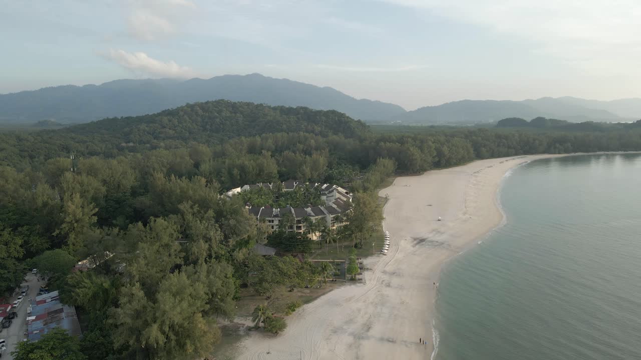 Beach flyover to circular Tanjung Rhu Resort hotel on Langkawi, MAL
