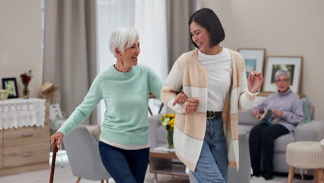 Dance,-senior-woman-and-friends-with-energy