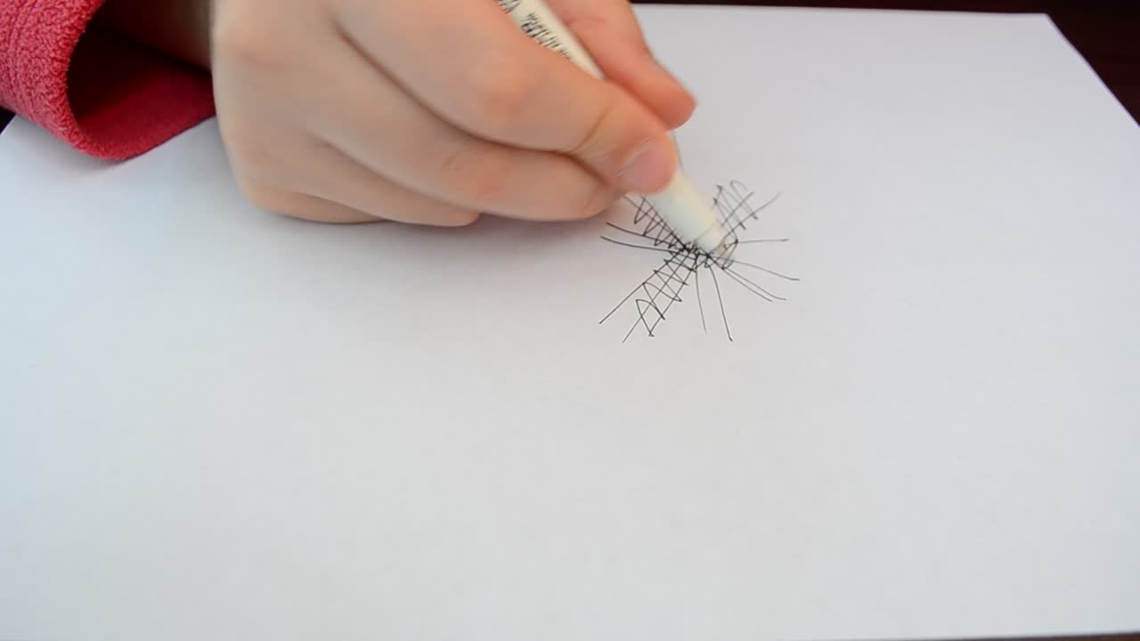 Fiori ed erba. Disegno su una foglia in modo realistico.
