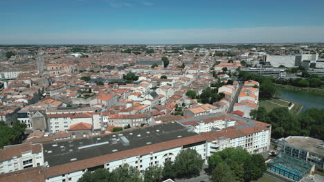 La-Rochelle-urban-landscape,-France