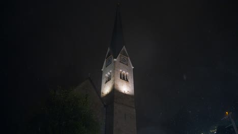 Das-Video-Wurde-In-österreich-In-Einem-Rathaus-Gedreht