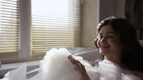 woman enjoying a relaxing bath time