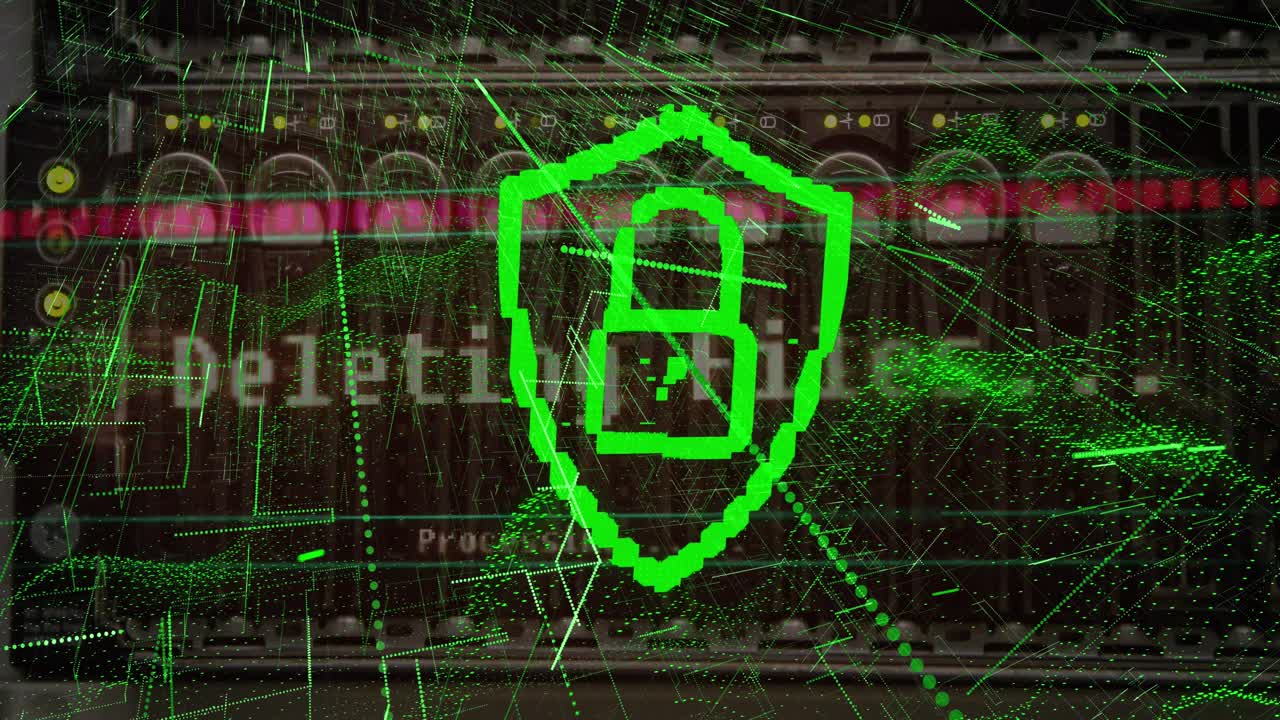 animación del icono del candado de seguridad y las ondas digitales verdes contra el primer plano de un servidor de computadora