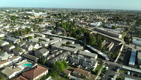 Neighborhood-in-Cypress,-California-in-Orange-County