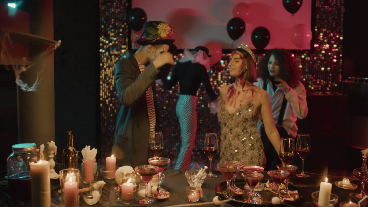 할로윈 테이블 설정