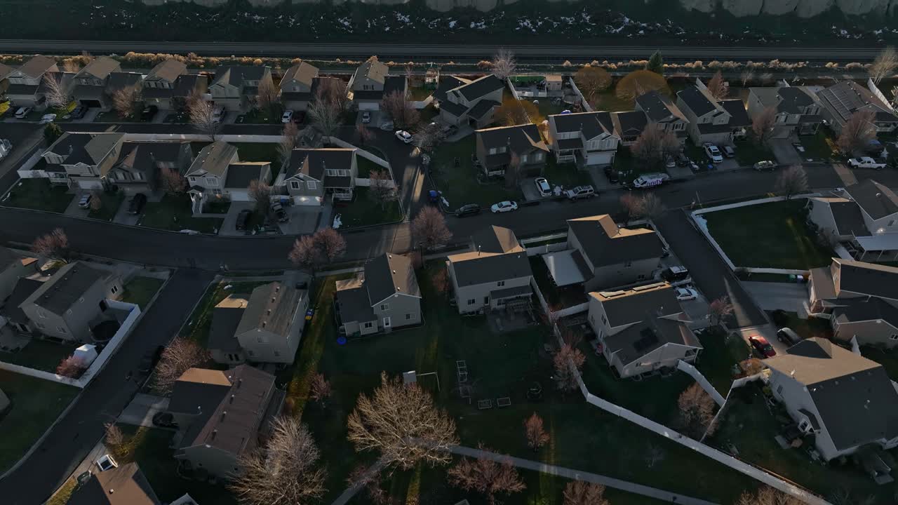 레히 유타의 아름다운 동네 위를 날다 - 공중 조감도