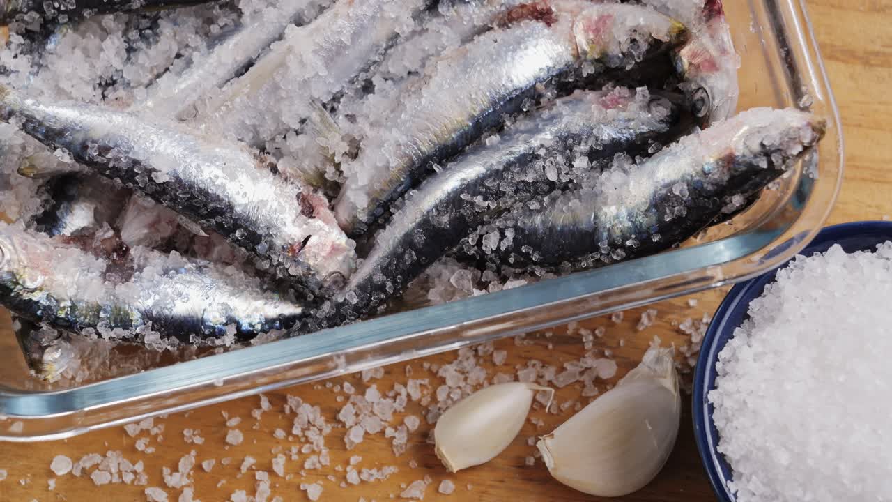 Salted Anchovies Preparation