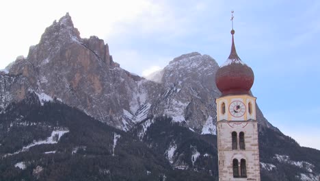 An-Eastern-church-in-a-snowbound-Tyrolean-village-in-the-Alps-in-Austria-Switzerland-Italy-Slovenia-or-an-Eastern-European-country-4