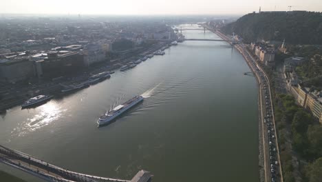 Szachenyi-Chain-Bridge