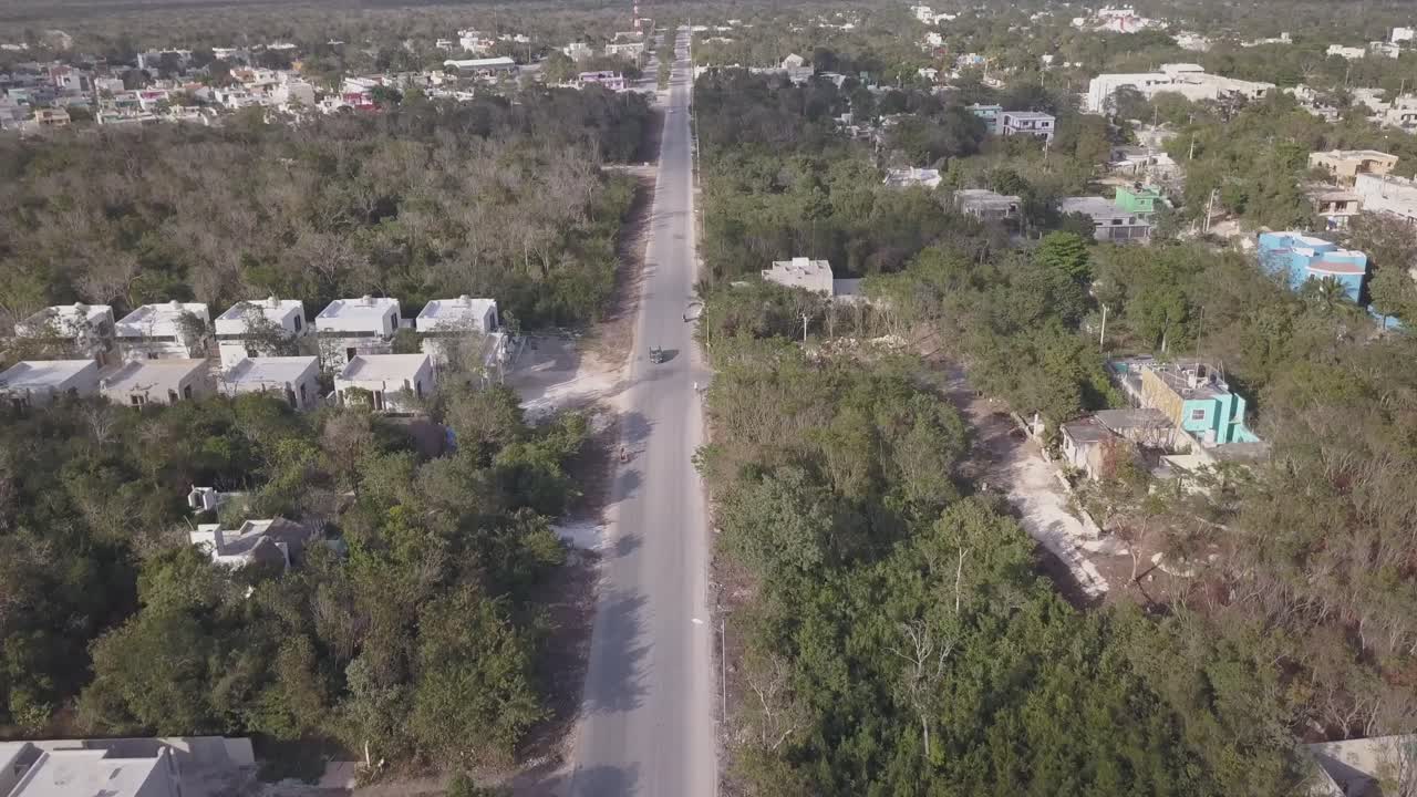 Vista aerea di una piccola città messicana.