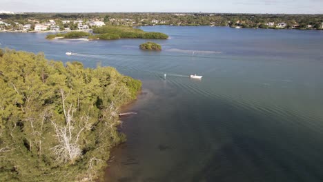 Water-channels-in-Florida,-Aerial-Shot