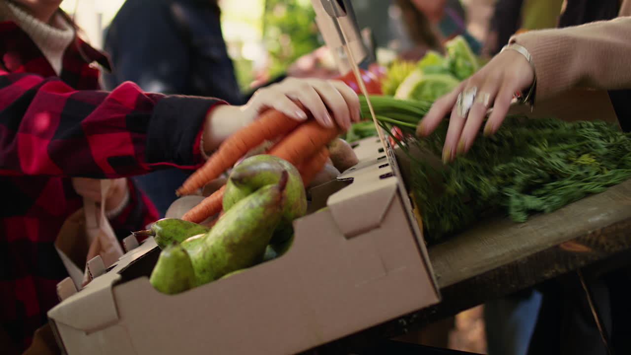 시장에서 신선한 채소