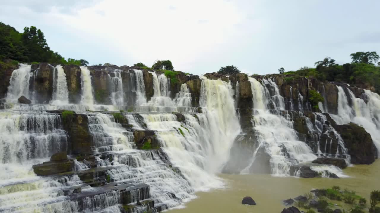 One of the biggest Waterfalls in Vietnam. A lot of water is running because of the rainingseason.