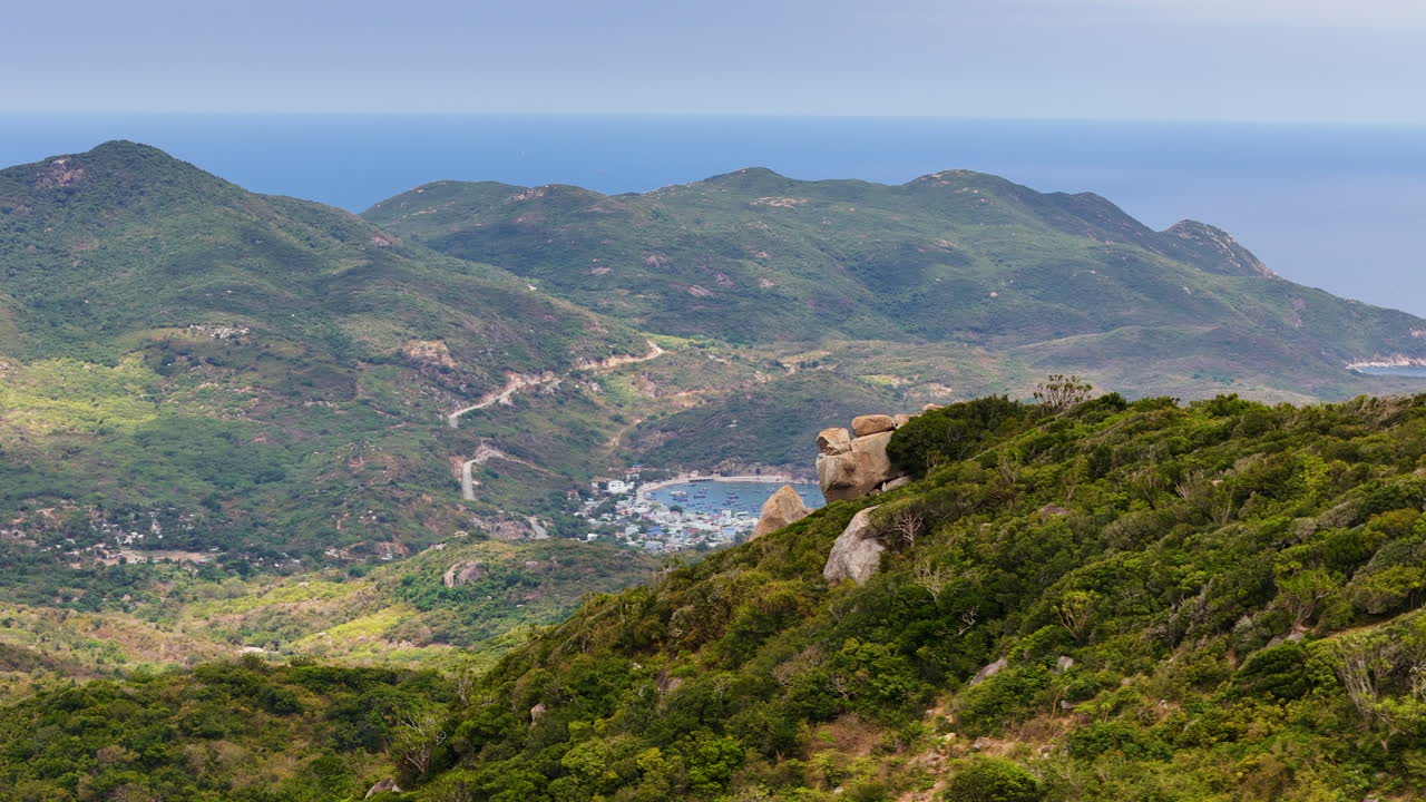 베트남 중부 빈하이 만의 드론 촬영