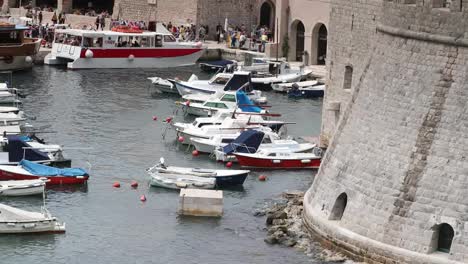 Puerto-de-Dubrovnik-4K-11