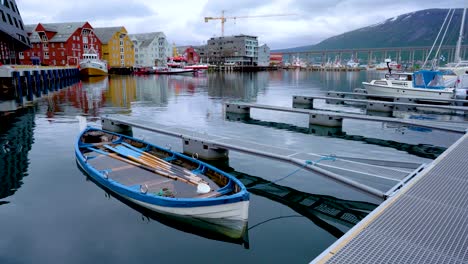 View-of-a-marina-in-Tromso,-North-Norway