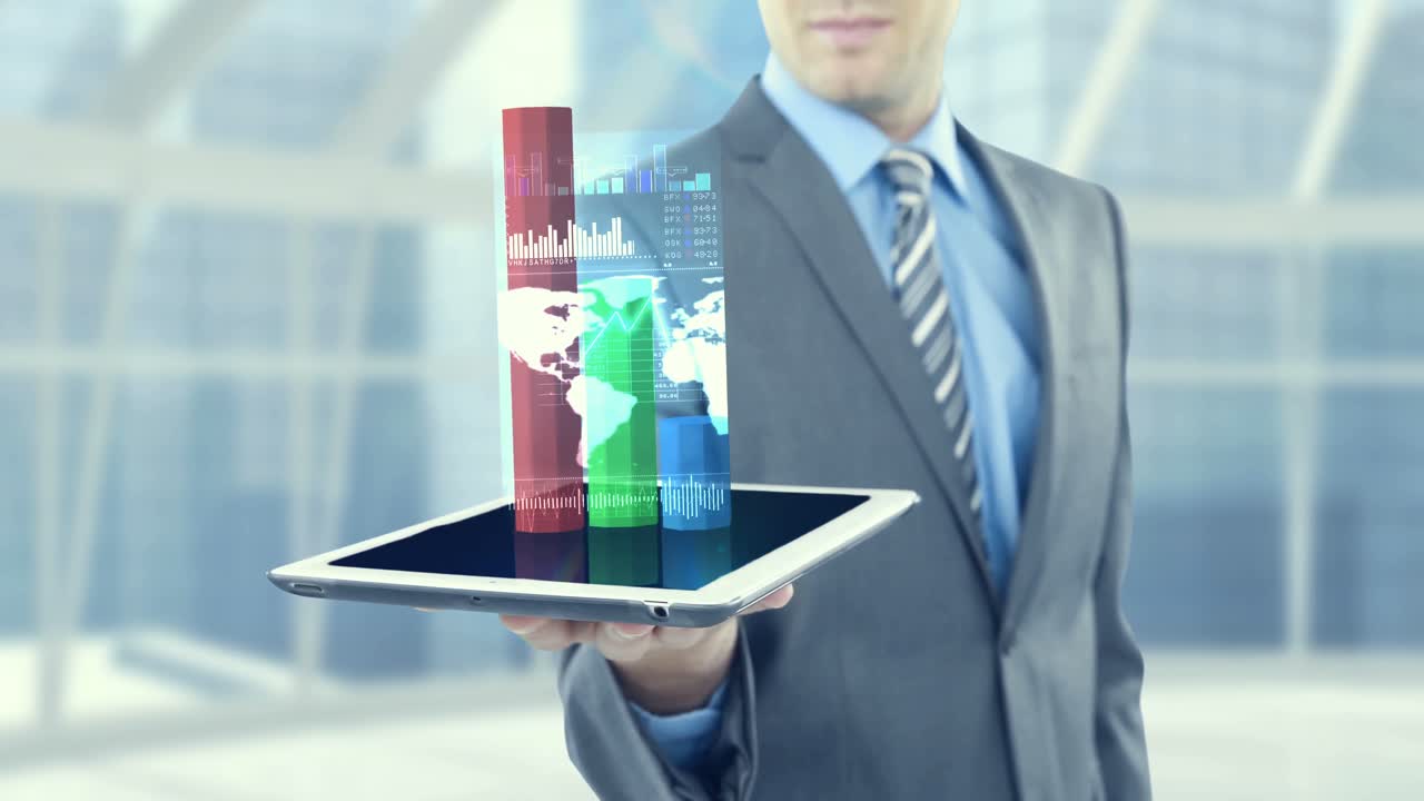 hombre de negocios usando una tableta digital