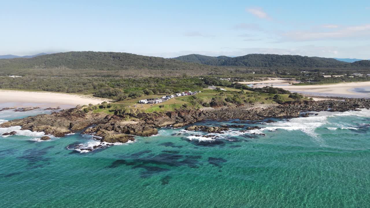 Viste panoramiche della popolare destinazione turistica Hastings Point e delle città costiere circostanti del Nuovo Galles del Sud, Australia.