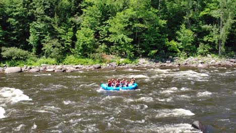 capture of people rafting the rouge river