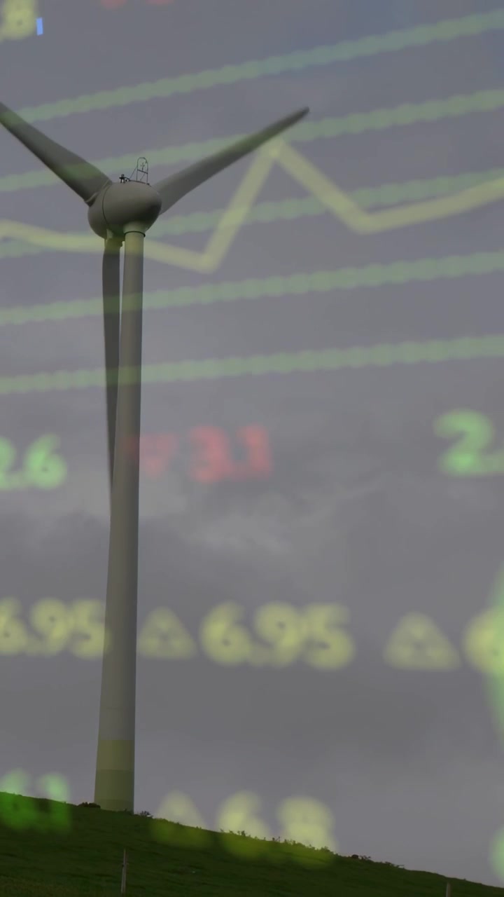 Video verticale: Indicatore circolare che appare, turbina eolica che ruota, grafici che si aggiornano per monitorare la produzione.
