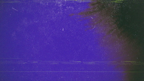 tinta de acuarela púrpura y negra en textura grunge con ruido