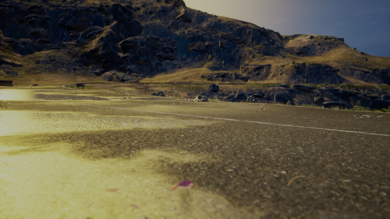 해가 지는 산길 풍경