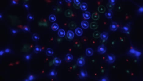 rotación de luces azules, rojas y verdes. luz multicolor abstracta.