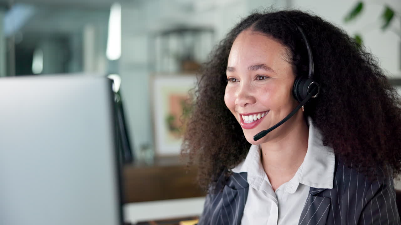 Kundendienstmitarbeiter mit Headset