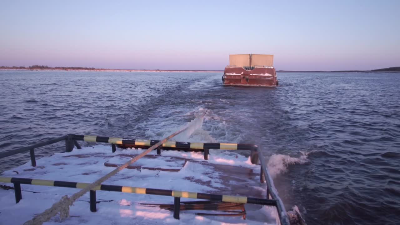 transporte fluvial de invierno